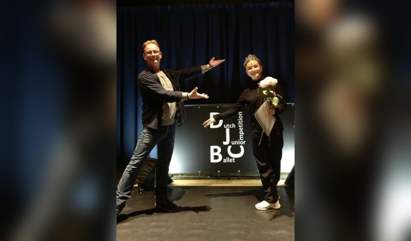 <p>Sara van der Elst is leerlinge van Balletstudio Giselle. Afgelopen weekend won zij de Dutch Junior Ballet Competition. Foto: Giselle</p>