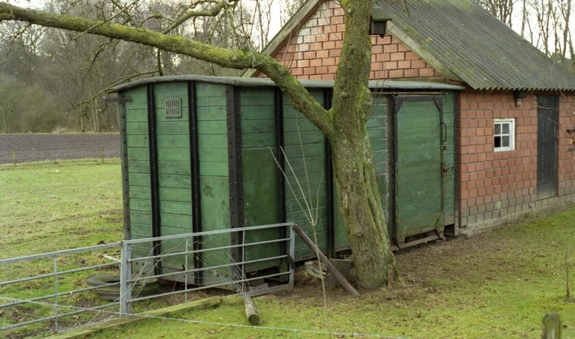 <p><em>Veel oude tramwagens kregen een tweede leven als schuurtje. Deze wagen stond in Ruurlo.</em> </p>