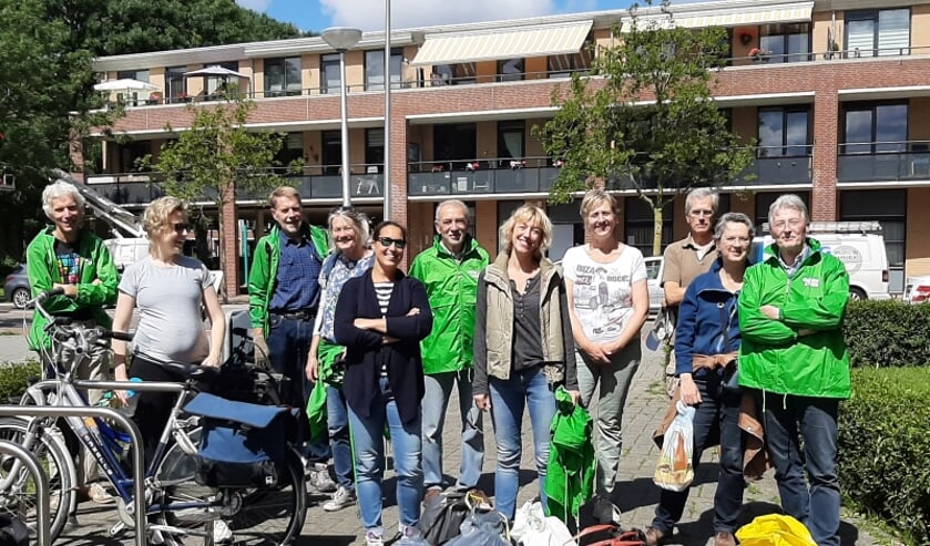 GroenLinks tijdens eerder opruimactie in de Vlietwijk