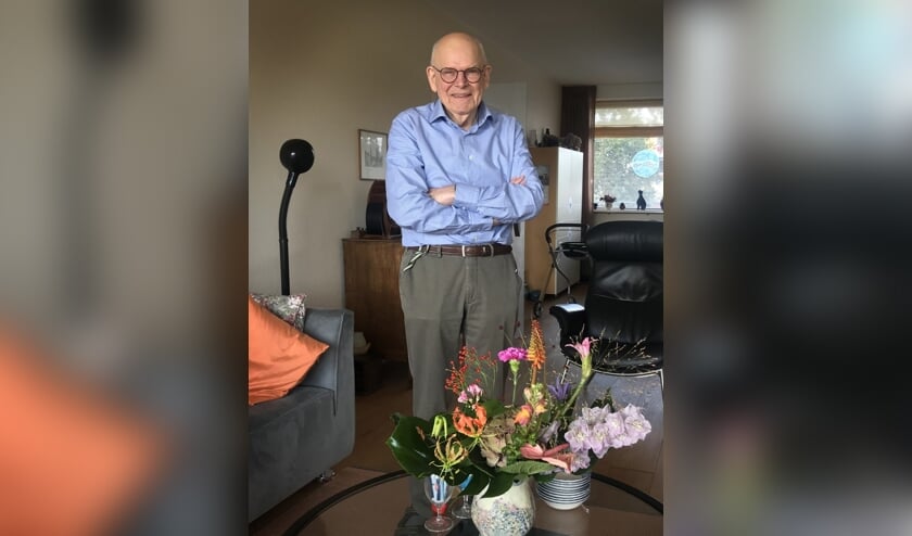 <p><strong>Ondanks dat hij zo voorzichtig was, kreeg Anton de Bode toch het coronavirus. De geboren en getogen Voorschotenaar overleed onlangs op 86-jarige leeftijd. Foto: Chris de Bode </strong></p>