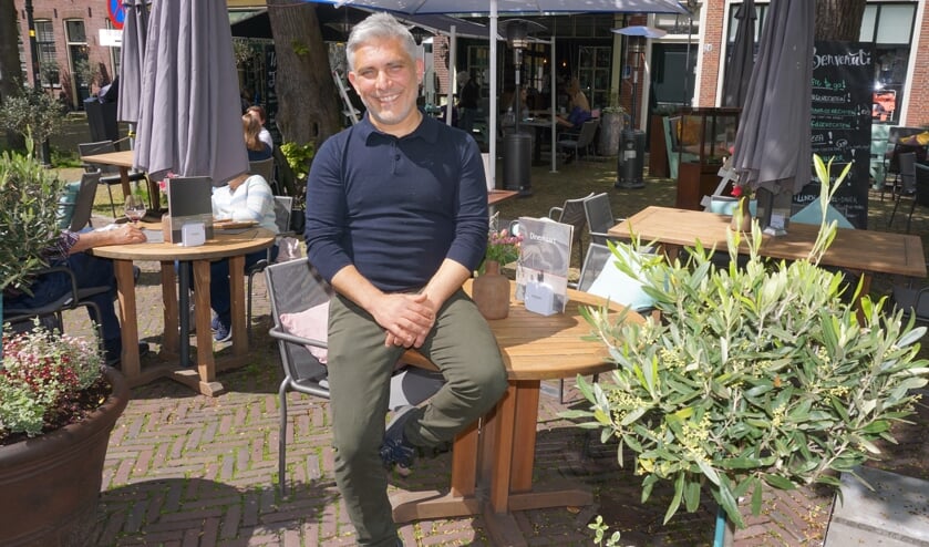 <p>Vito Tumbiolo en zijn team van restaurant Va Bene hebben de sluiting gebruikt om het culinaire aanbod flink uit te breiden. Foto: VSK </p>