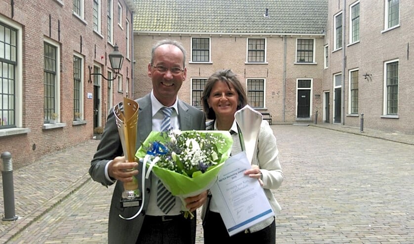 De trotse eigenaren Ron en Clazien van Kan van Stomerij Van Kan.