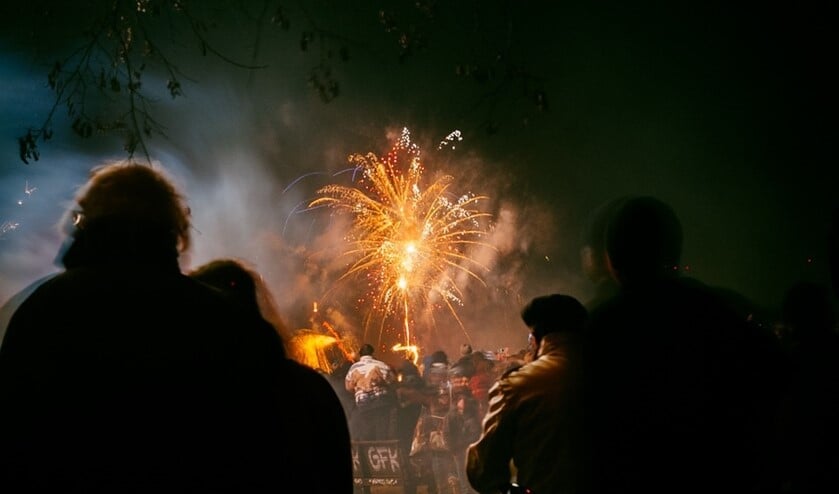 Een (krappe) meerderheid is nog wel voor afsteken van vuurwerk in de gemeente (archieffoto).