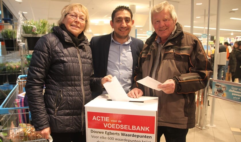 Bij Albert Heijn, de Jumbo, Plus Sabine Zondag en Dirk van den Broek staan inzameldozen.