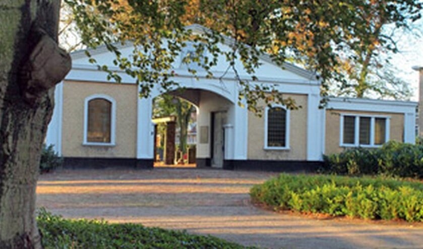 <p>Het poortgebouw van de Algemene Begraafplaats aan de Parkweg in Voorburg (archieffoto).</p>
