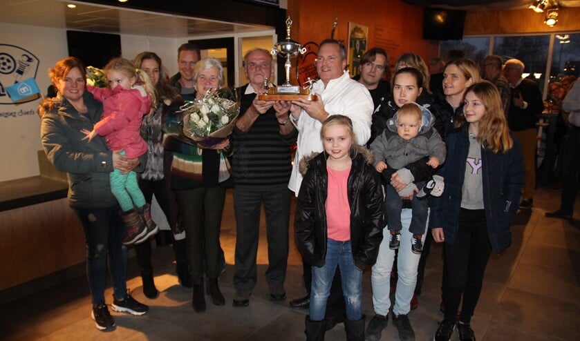 De Kauffman Trofee was voor Aad Vollebregt. Er was heel wat familie opgetrommeld!