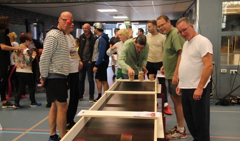 In de sporthal was ’s morgens van alles te doen.