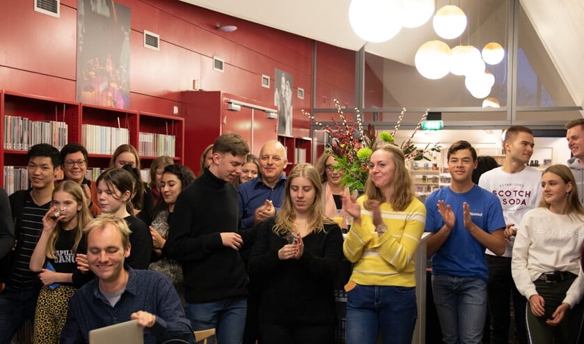 Het was een mooie afsluiting van het tweede jaar van Netwerk Young Connection waarbij de jongeren met elkaar al meer dan 900 uur vrijwilligerswerk hebben gedaan.