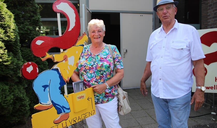De grondleggers van de Alphacursus in Nootdorp, Mary en Jacques van Bijsterveld.