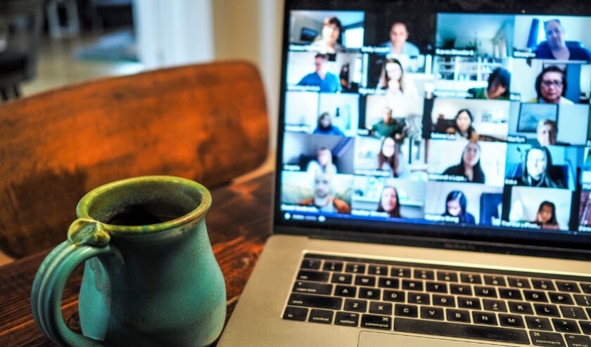 <p>Het Sportnetwerkcafé van SenW voor bestuurders, vrijwilligers en trainers van verenigingen uit Leidschendam-Voorburg werd voor de eerste keer digitaal georganiseerd (foto: SenW)<strong>.</strong> </p>