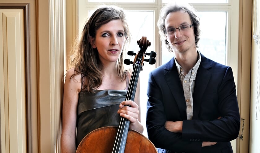 <p>Oud-Leidschendammer Tobias Borsboom (piano) speelt met Lidy Blijdorp (cello) o.a. enkele vertelconcerten zoals De Rechtvaardigen, geschreven en verteld door Jan Brokken (foto: pr).. </p>