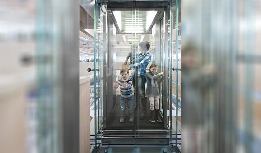 <p>Liften hebben een magische aantrekkingskracht op jonge kinderen.</p>