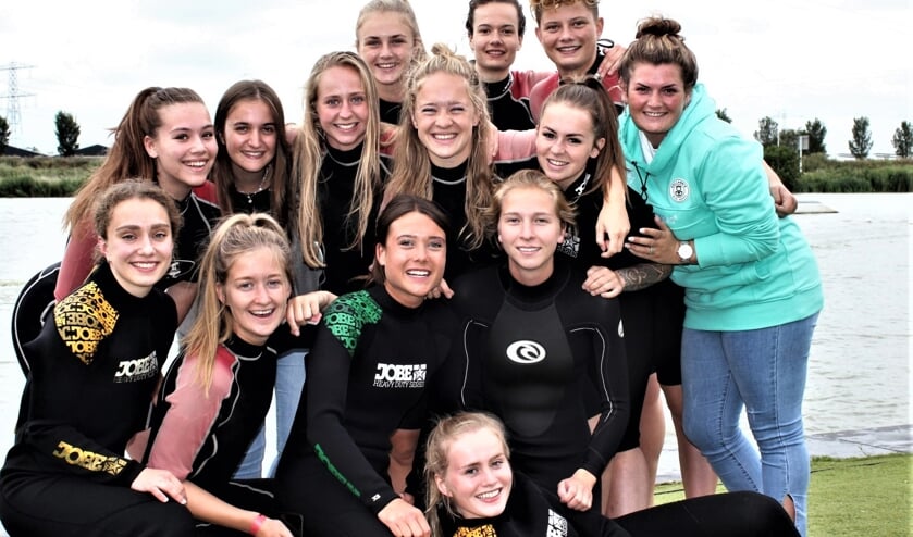<p>Watersportuitje Forum Sport Vrouwen eind vorig seizoen (foto: Evdl).</p>