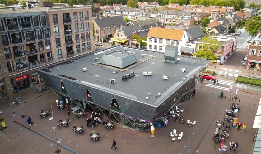 <p>De gemeenteraad boog zich vorige week over een eventuele verruiming van de winkeltijden. Foto (copyright): Morris Bennis / <a href="//instagram.com/morris_drone">instagram.com/morris_drone</a></p><p><br></p>