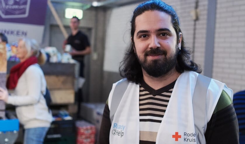 Ready 2 Help ingezet bij klaarmaken voedselpaketten Voedselbank (foto: Peter Busscher).