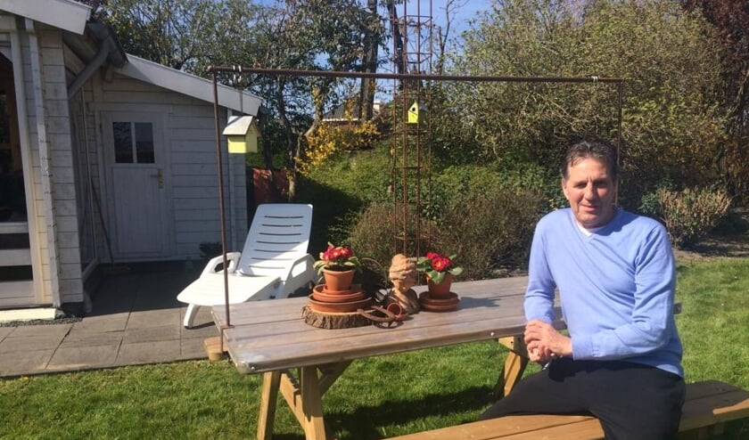 Arnold is vorige week woensdag thuisgekomen uit het ziekenhuis en werkt thuis verder aan zijn herstel.