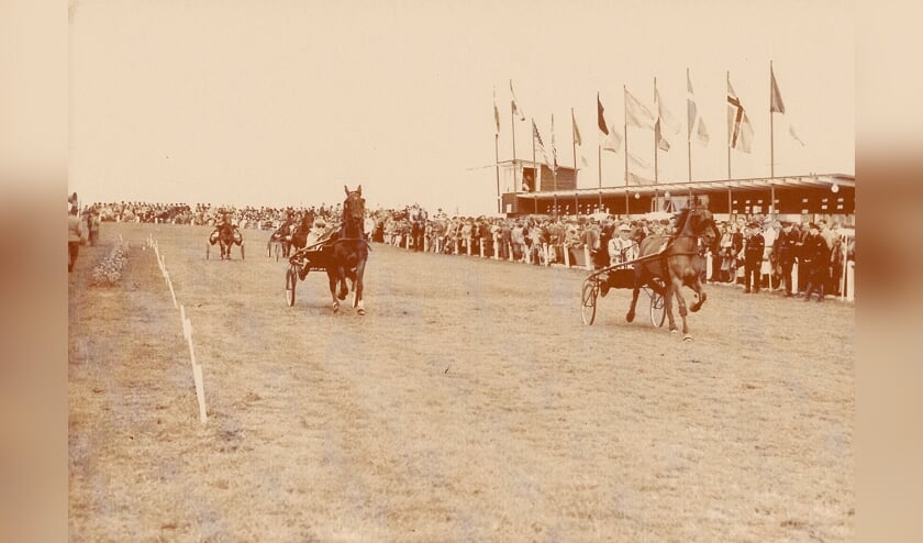 Op 30 juni 1951 werd de eerste draverij in Nootdorp gehouden.