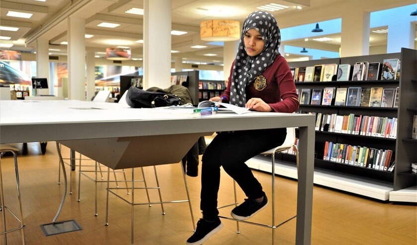 <p>De uitdaging is om meer jongeren (13-21) naar de bibliotheek te krijgen (archieffoto).</p>