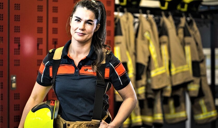 <p>Er wordt nogal wat van je gevraagd bij Brandweer Haaglanden. Mentaal en fysiek moet je daarom in topconditie zijn, net als Emmeliene.</p>