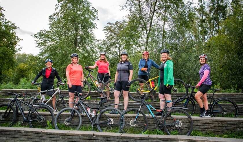 <p>Marianne, Maartje, Diane, Marjolein, Patricia, Anke en Geraldine zitten niet stil in coronatijd.</p>