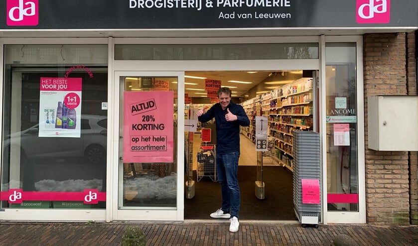 <p>Aad van Leeuwen blijft 20 procent korting geven, maar onder de vlag van DA.</p>
