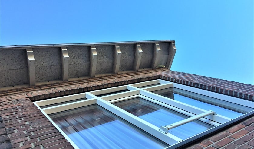 Een van de dichtgestopte nesten op de hoek van het complex aan de Willem Klooslaan (foto: RR).