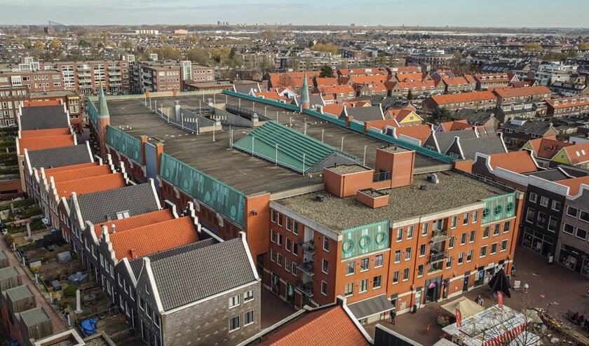 <p>Hart van Nootdorp ligt op een steenworp afstand van de Parade. Foto: Morris Bennis</p>