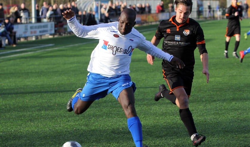 John Ackon wist zaterdag te scoren in het door SC Botlek gewonnen duel met GOZ. Fotografie: Peter de Jong