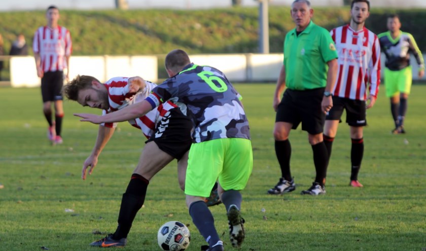 Hekelingen had zaterdag op sportpark 't Spui geen enkele moeite met SCO'63 (6-1). Fotografie: Peter de Jong