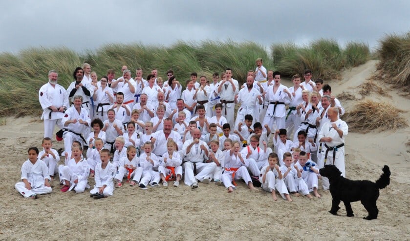 Het jaar werd afgesloten op het strand.