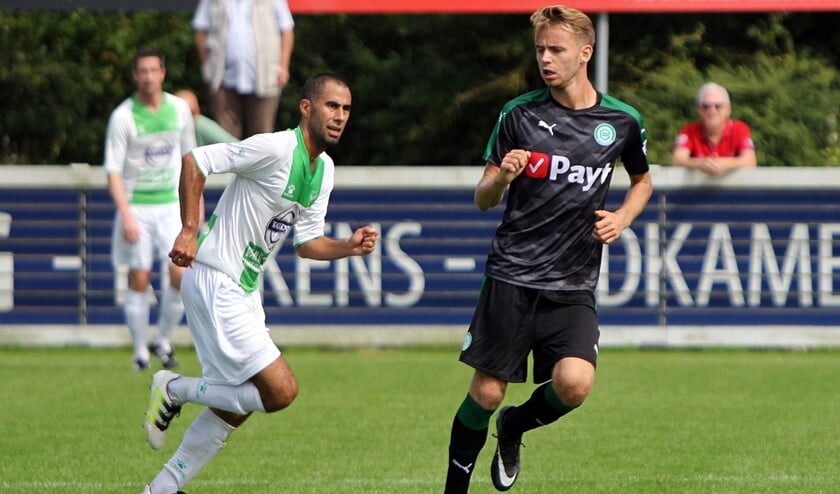 Robbert de Vos was zaterdag met Jong FC Groningen even terug op het oude nest Spijkenisse.