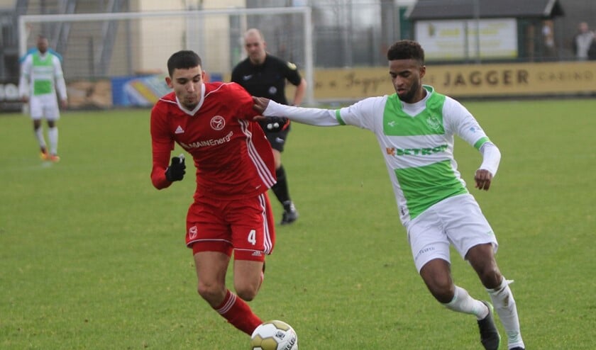 Spijkenisse maakte laat in het duel pas een treffer tegen Jong Almere City FC en verloor met 1-2.