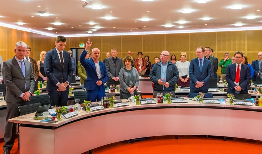 <p>Sip van der Weg stapt na de verkiezingen volgend jaar over naar het CDA, samen met de LOB-commissieleden Gerard Karlas en Nel Gort.</p>