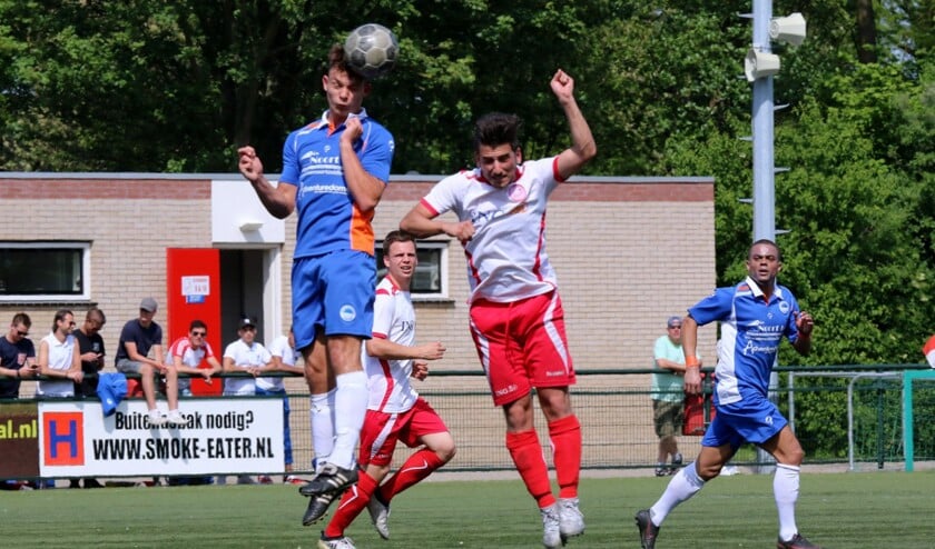 Zuidland verloor zaterdag in en tegen Hellevoetsluis. De ploeg wil graag als derde eindigen.