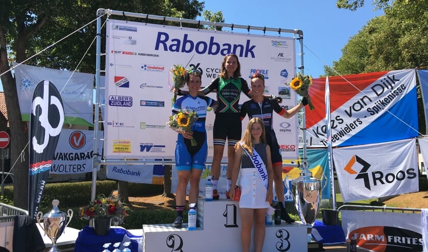 Het ere podium bij de vrouwen.