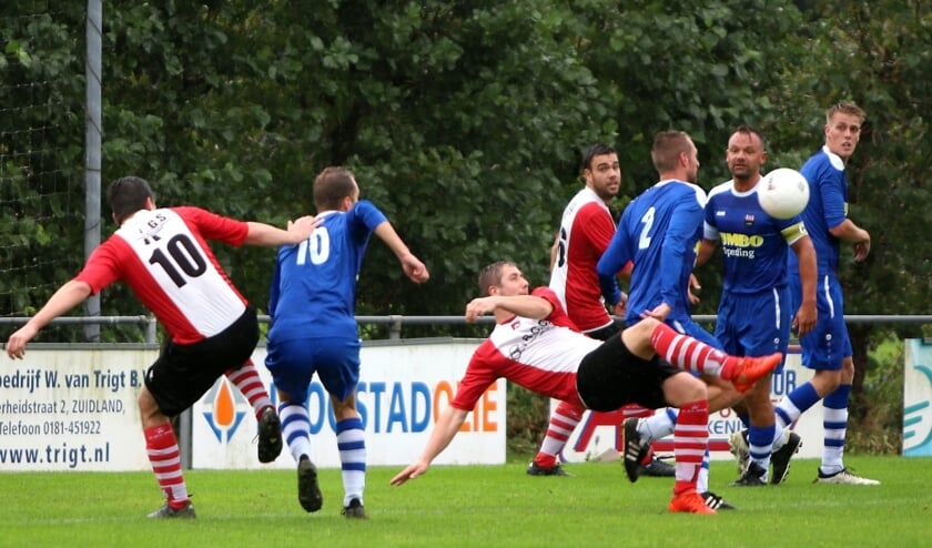 Abbenbroek gaf zaterdag een 2-0 voorsprong uit handen en speelde met 2-2 gelijk tegen WFB.