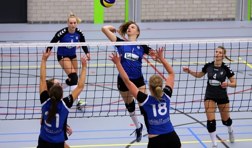 De dames van Spivo wisten zaterdag drie sets te winnen in het duel met Le Dub, het werd 3-1.