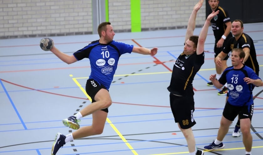 Nick van Dijk was zondag de topscoorder van HVOS in het duel met Quintus 3. De Spijkenissers verloren het duel.