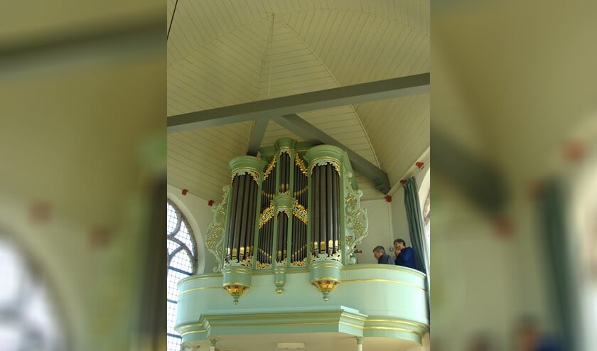 Anne Marie Huizer zal solo spelen op panfluit met begeleiding van het orgel. Piet Bechthum zal het orgel bespelen.