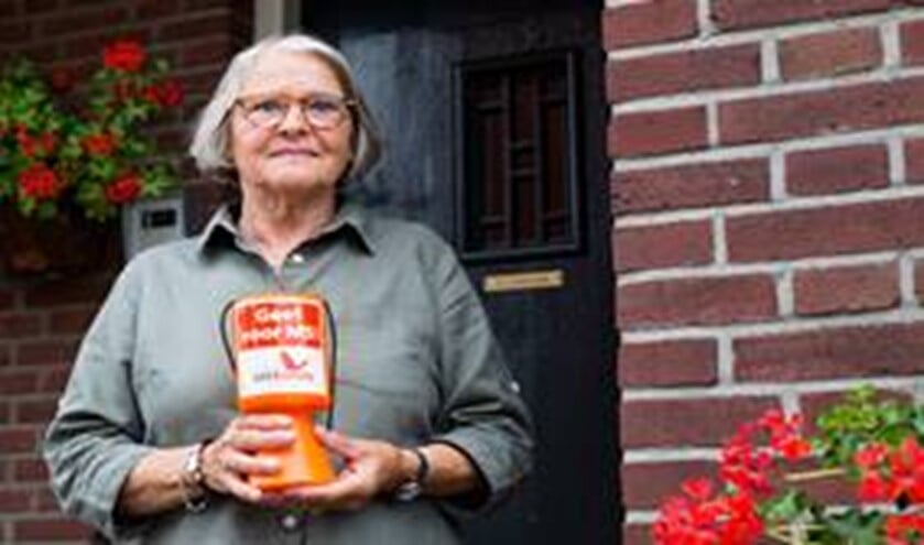 <p>Lia collecteert al tien jaar!</p>