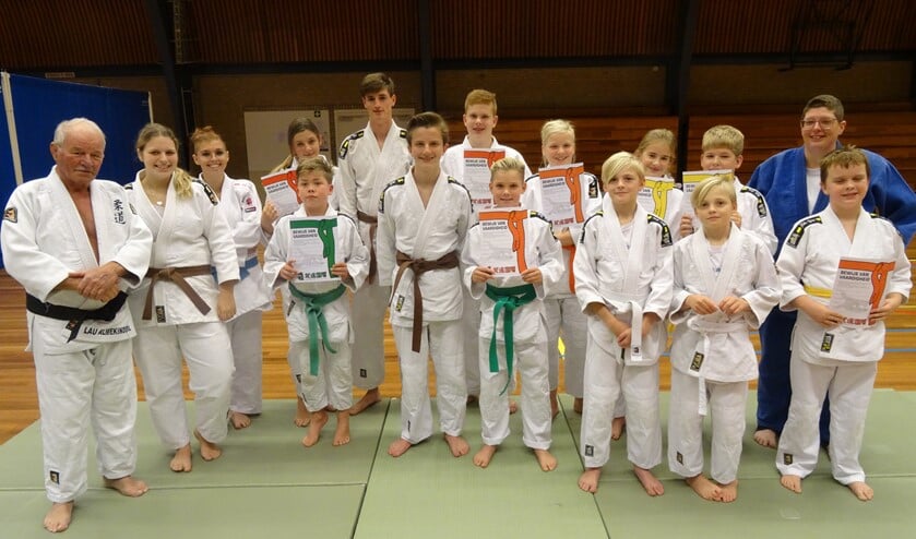 <p>De judoka's konden perfect de gevraagde technieken, zowel staande worpen als de verschillende houdgrepen uitvoeren. </p>