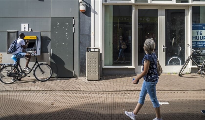 <p>In week 46 zijn 31 bedrijven en instellingen (excl. eenmanszaken) failliet verklaard, 22 minder dan in week 45. </p>
