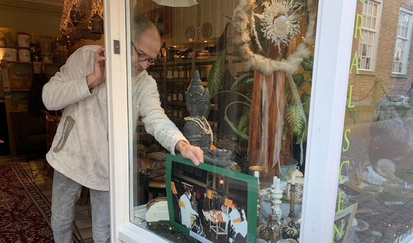 <p>Meer dan twintig Brielse winkels stelden hun etalage beschikbaar </p>