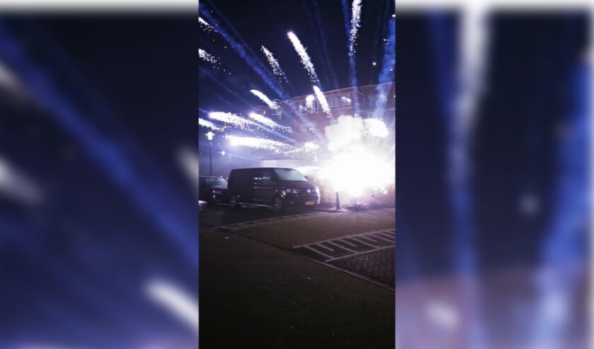 <p>Ter hoogte van het Slangekruid en de Golfslag in Monster is tijdens oud en nieuw zwaar illegaal vuurwerk afgestoken. Foto: (PR)</p>