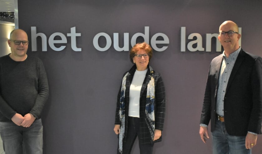 <p>Vlnr: Bart van Zijderveld (technisch bestuurslid), Marga de Goeij (algemeen bestuurslid) en Arnold Boekestein (voorzitter). Foto: (WB)</p>