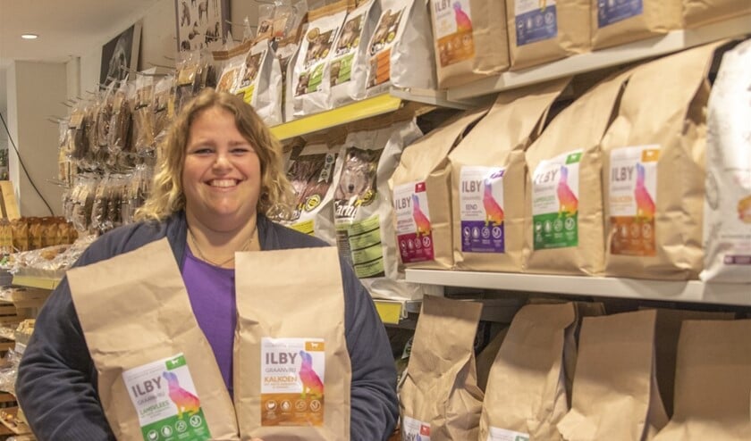 <p>Pom's Paradise verkoopt Ilby honden- en kattenvoeding (Foto: Wil van Balen)</p>