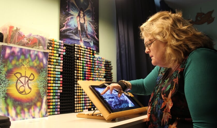 Tereza maakt ook spirituele kunst. (Foto EvE)