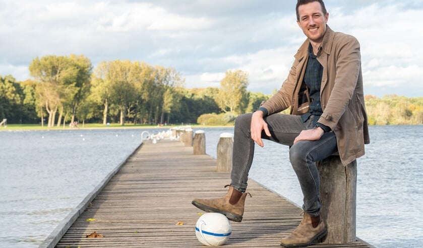 <p>Steven Suiker loopt tegenwoordig bij de hardloopgroep 'Geen Getrut': "Die Rotterdamse mentaliteit, prachtig is dat!" (foto: Roel van Dorsten)</p>