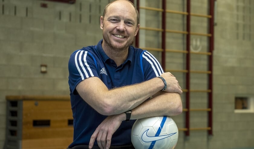 Richard Veldhuis is vijf dagen in de week in de gymzaal te vinden. (foto: Roel van Dorsten)