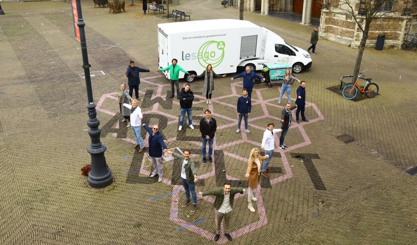 <p>'Samen dragen wij saamhorigheid en trots uit, naar de Delftenaren toe' (Foto: Koos Bommelé)</p>